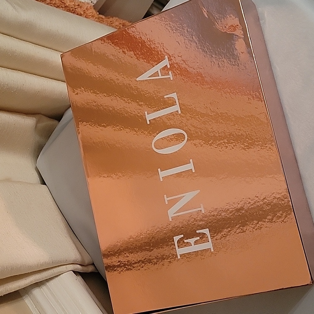 NEW Eniola "Kristy" Blonde Human Hair Wig - Picture 14 of 17